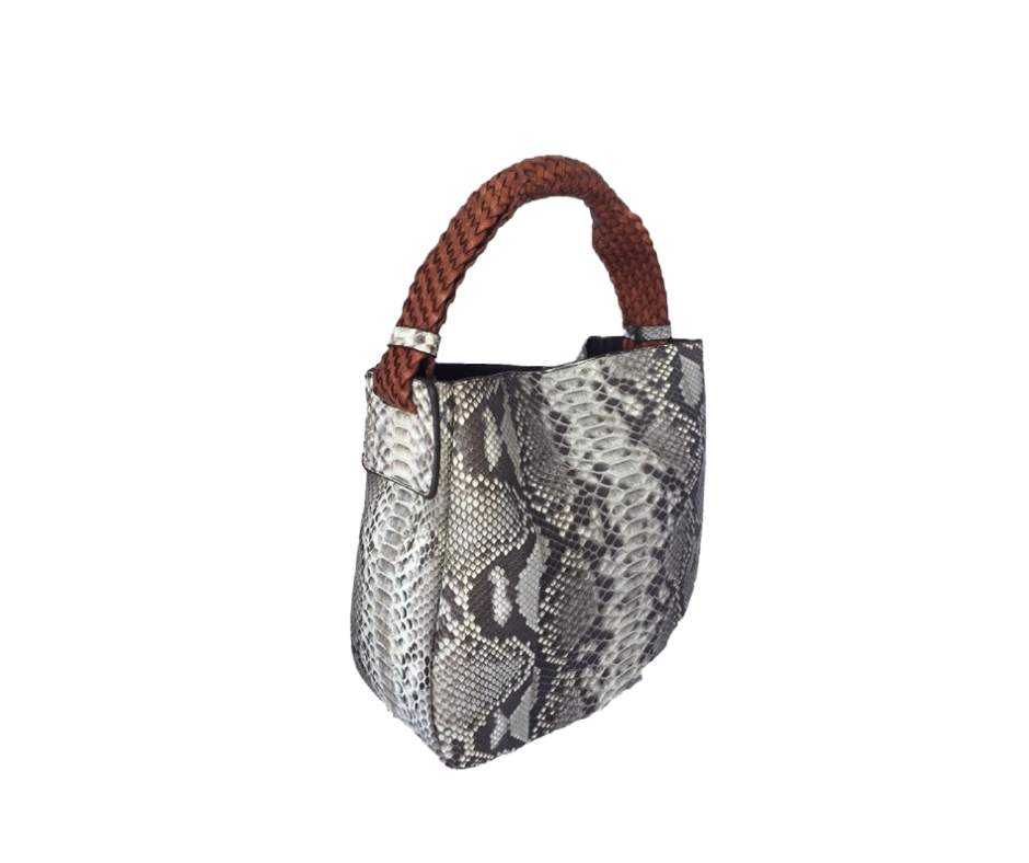 d4fe563d-6754-4312-a5ab-ebfde14a4c80